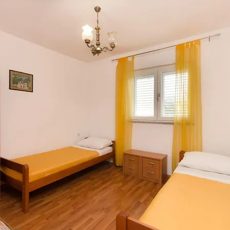 Mirjana Apartment *