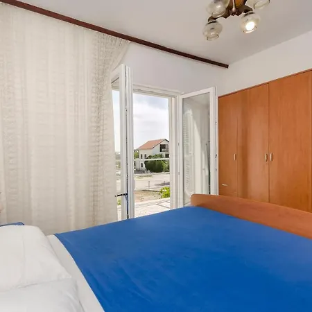Apartment Mirjana